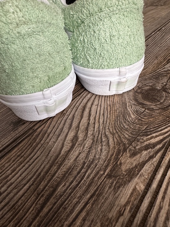 Vans sneakers mint Green Textured  terry cloth White Laces women’s like new 8 - Picture 3 of 5